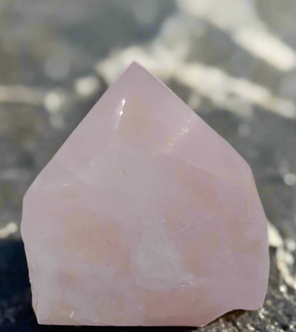 Rose Quartz Cut Base Point (74mm)